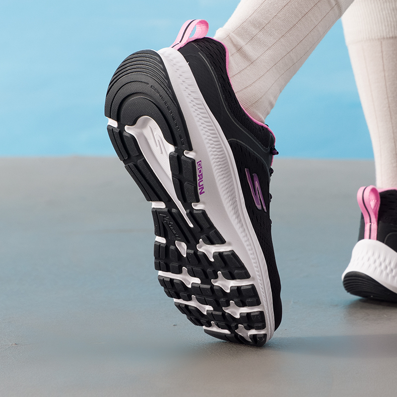 Sapatos femininos Skechers, mo - Lightweight Road Running Shoes avaliação e preço